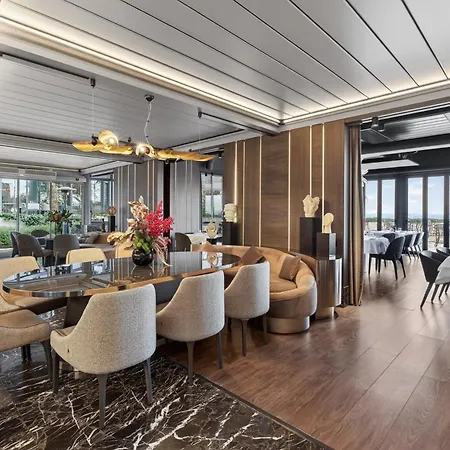 Arbor - Signature Collection Hotel