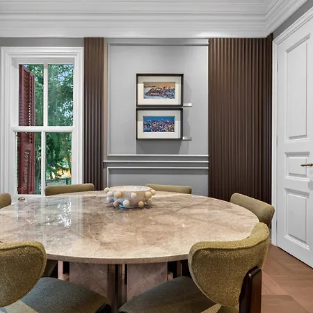 Hotel Arbor - Signature Collection *