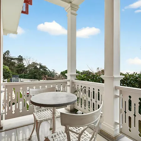 Hotel Arbor - Signature Collection