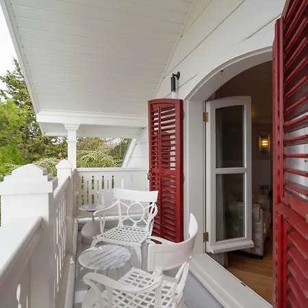 Hotel Arbor - Signature Collection